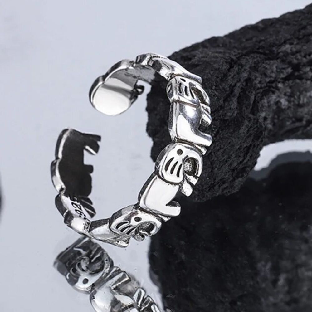 The Elephant Adjustable silver ring in 925 silver